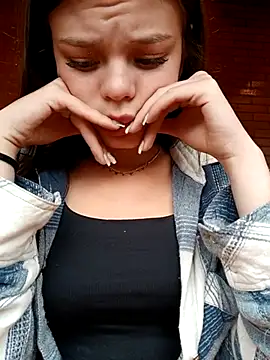 Violeta 12- online show from 02.13.25