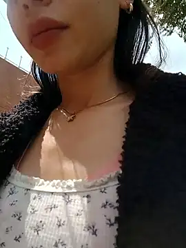 Snapshot of Violeta_12- chatting on 04.26.26 Violeta 12- online show from 04.26.26