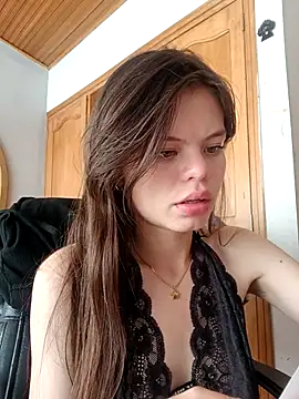Snapshot of Violeta_12- chatting on 04.30.26 Violeta 12- online show from 04.30.26