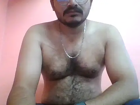 Snapshot of naughtymike0007 chatting on 02.13.26 naughtymike0007 online show from 02.13.26