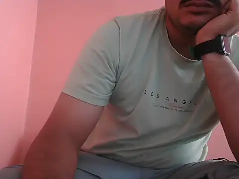 Snapshot of naughtymike0007 chatting on 03.03.26 naughtymike0007 online show from 03.03.26