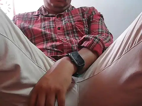 naughtymike0007 online show from 04.14.26