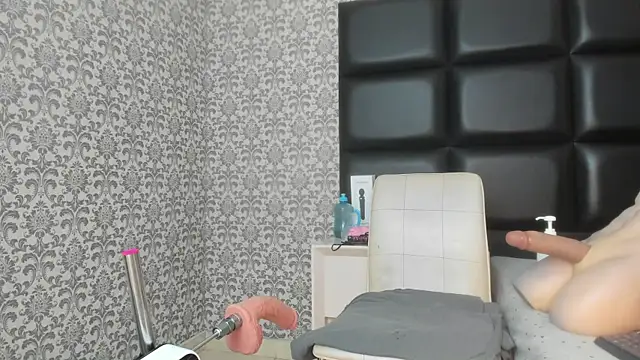 Snapshot of mature_dollyy chatting on 04.22.26 mature dollyy online show from 04.22.26