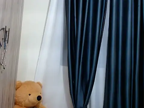 TeenieReeny online show from 10.05.25