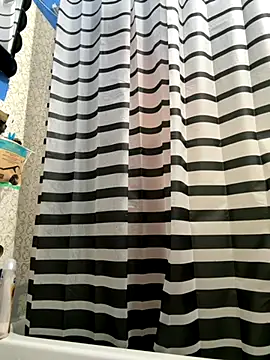 Snapshot of nickybaby chatting on 12.04.25 nickybaby online show from 12.04.25