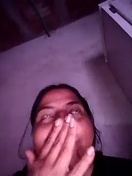 Snapshot of Giselabrunette25 chatting on 02.15.26 Giselabrunette25 online show from 02.15.26