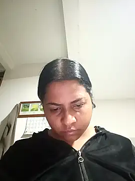 Snapshot of Giselabrunette25 chatting on 02.19.26 Giselabrunette25 online show from 02.19.26