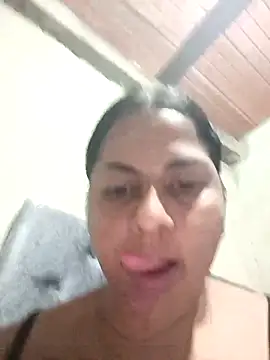 Snapshot of Giselabrunette25 chatting on 03.01.26 Giselabrunette25 online show from 03.01.26