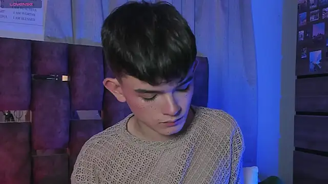 Angelo 018 online show from 02.05.25