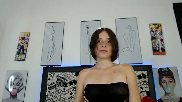 Snapshot of Rihana14 chatting on 05.16.26 Rihana14 online show from 05.16.26