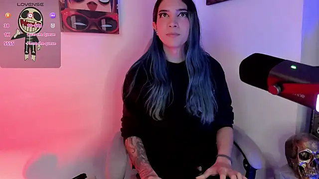 Snapshot of sofi_pretty_uwu- chatting on 04.27.26 sofi pretty uwu- online show from 04.27.26