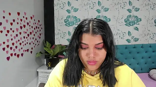 LindaBreeS online show from 02.04.25