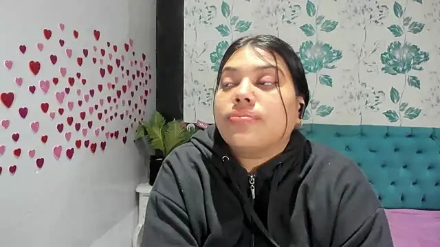 LindaBreeS online show from 02.14.25