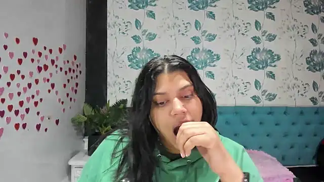 LindaBreeS online show from 03.11.25