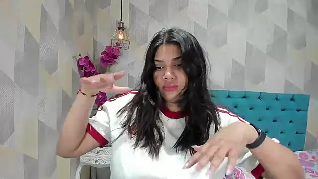 LindaBreeS online show from 09.10.25