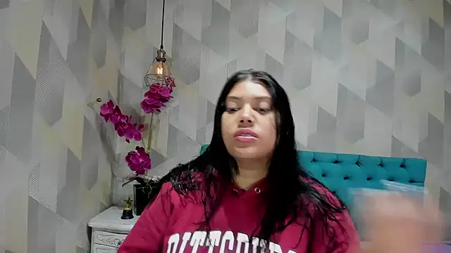 LindaBreeS online show from 10.12.25