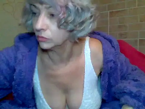 Snapshot of Lorie_Carrie chatting on 12.05.24 Lorie Carrie online show from 12.05.24