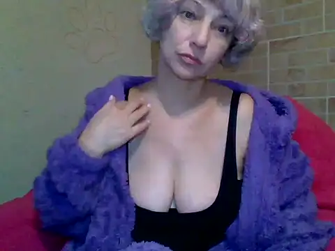 Snapshot of Lorie_Carrie chatting on 01.02.25 Lorie Carrie online show from 01.02.25