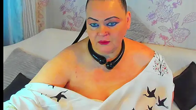 MilanaBiegert online show from 01.05.25