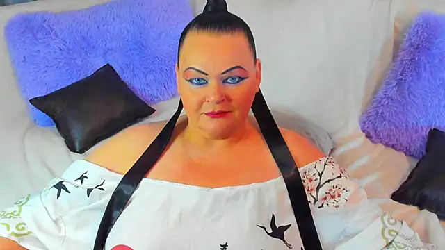 MilanaBiegert online show from 01.08.25