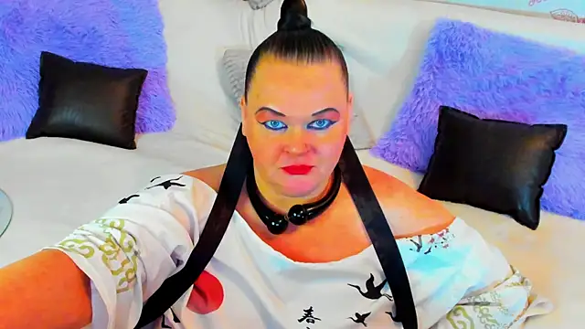 MilanaBiegert online show from 02.19.25