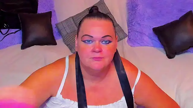 MilanaBiegert online show from 09.23.25