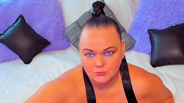 MilanaBiegert online show from 10.04.25