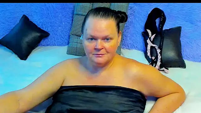 MilanaBiegert online show from 11.15.25