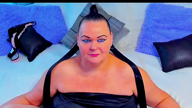 MilanaBiegert online show from 12.03.25