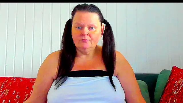 MilanaBiegert online show from 01.13.26