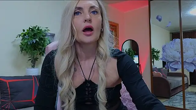 amelia blondy online show from 03.08.25