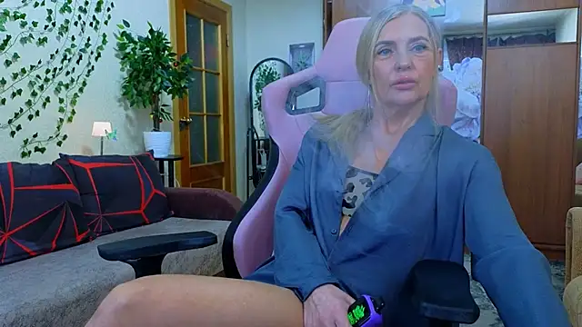 Snapshot of amelia_blondy chatting on 02.13.26 amelia blondy online show from 02.13.26