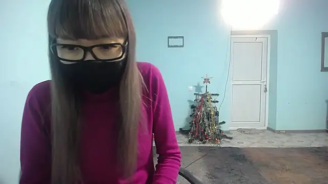 Snapshot of elllaaxx chatting on 12.29.24 elllaaxx online show from 12.29.24