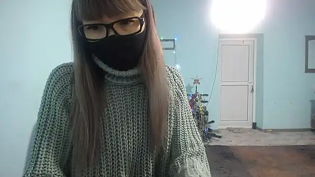 Snapshot of elllaaxx chatting on 01.05.25 elllaaxx online show from 01.05.25