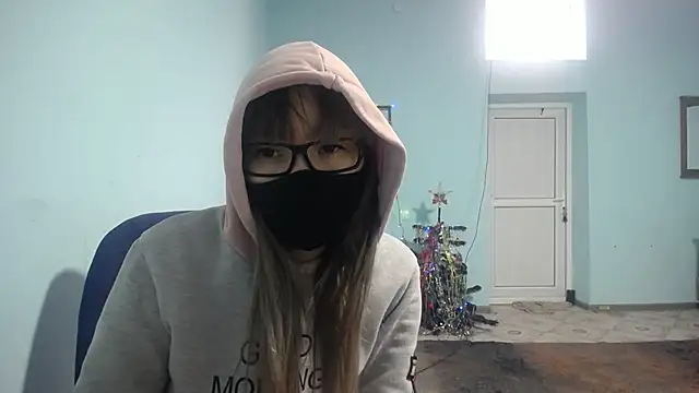Snapshot of elllaaxx chatting on 01.17.25 elllaaxx online show from 01.17.25