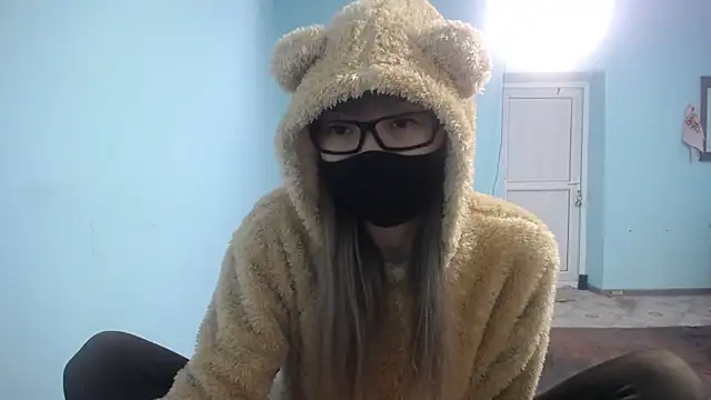 Snapshot of elllaaxx chatting on 01.27.25 elllaaxx online show from 01.27.25