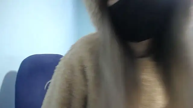 Snapshot of elllaaxx chatting on 02.02.25 elllaaxx online show from 02.02.25