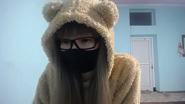 Snapshot of elllaaxx chatting on 02.02.25 elllaaxx online show from 02.02.25