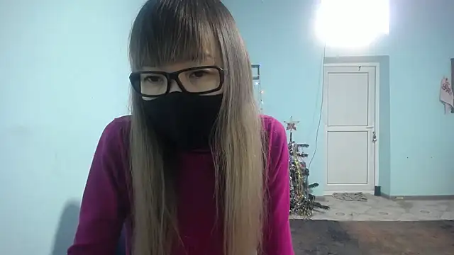Snapshot of elllaaxx chatting on 02.03.25 elllaaxx online show from 02.03.25
