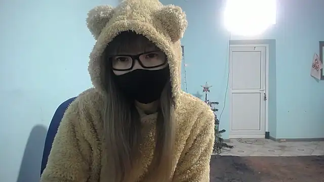 Snapshot of elllaaxx chatting on 02.09.25 elllaaxx online show from 02.09.25