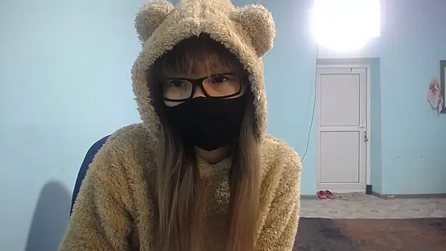 Snapshot of elllaaxx chatting on 02.22.25 elllaaxx online show from 02.22.25