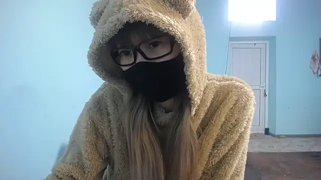 Snapshot of elllaaxx chatting on 02.24.25 elllaaxx online show from 02.24.25