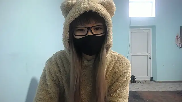 Snapshot of elllaaxx chatting on 02.27.25 elllaaxx online show from 02.27.25