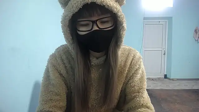 Snapshot of elllaaxx chatting on 03.01.25 elllaaxx online show from 03.01.25