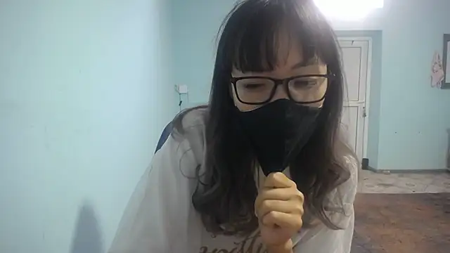 Snapshot of elllaaxx chatting on 09.12.25 elllaaxx online show from 09.12.25
