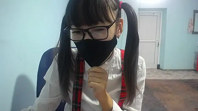 Snapshot of elllaaxx chatting on 09.25.25 elllaaxx online show from 09.25.25