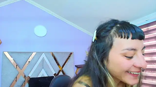 Naughty Kittenm online show from 10.04.25