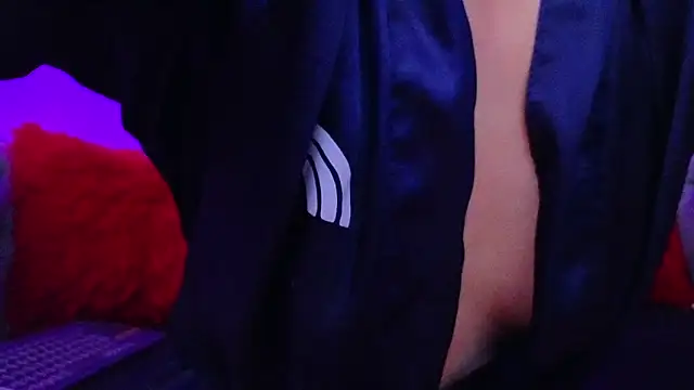 Julieta Russell online show from 03.06.25