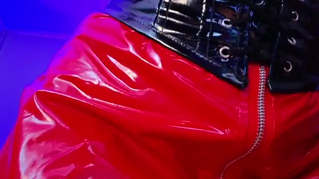 Julieta Russell online show from 03.22.25