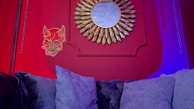 Julieta Russell online show from 09.11.25